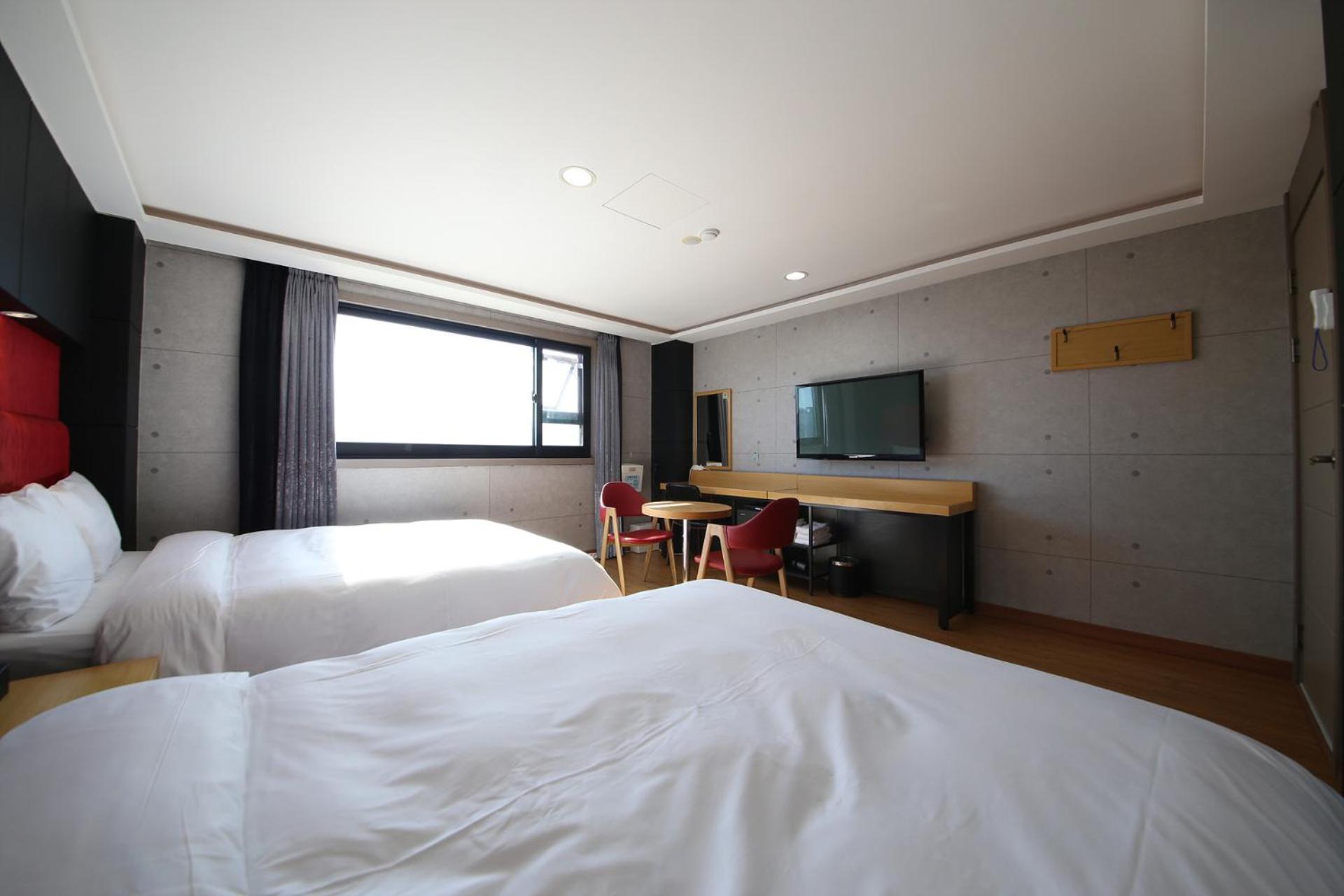 Hotel Memory Jumunjin- Welcome Drink Provided Gangneung Buitenkant foto